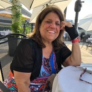 Meet your Posher, Ellen